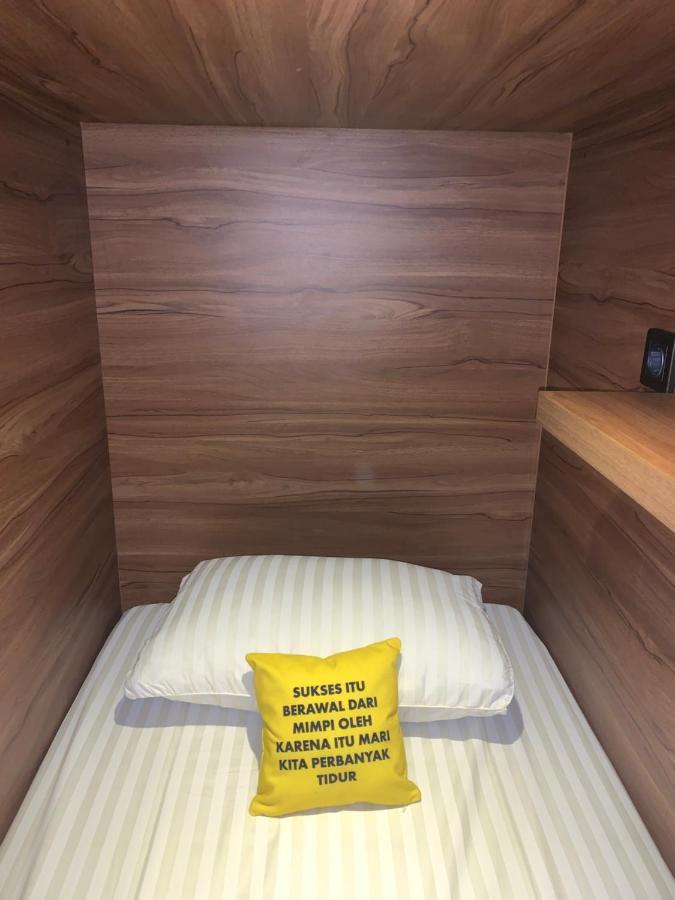 Fello B&B Hostel Legian Dış mekan fotoğraf